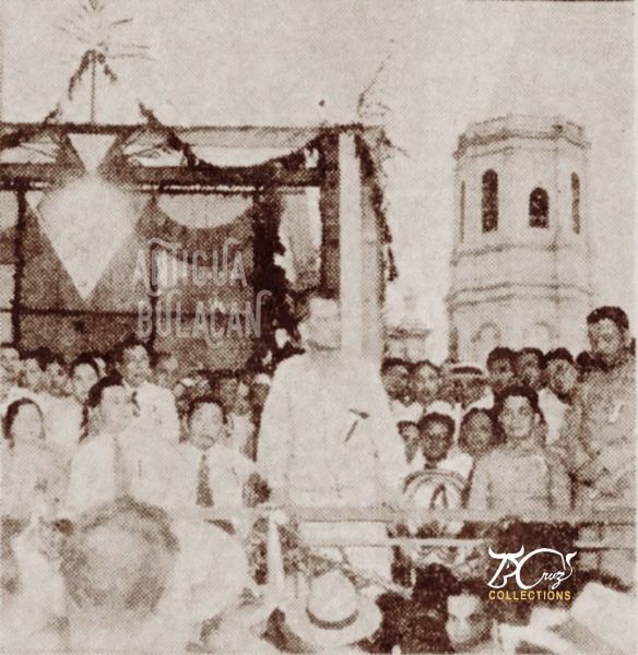 File:Manuel Quezon, Indepdendance Day at Malolos.jpg